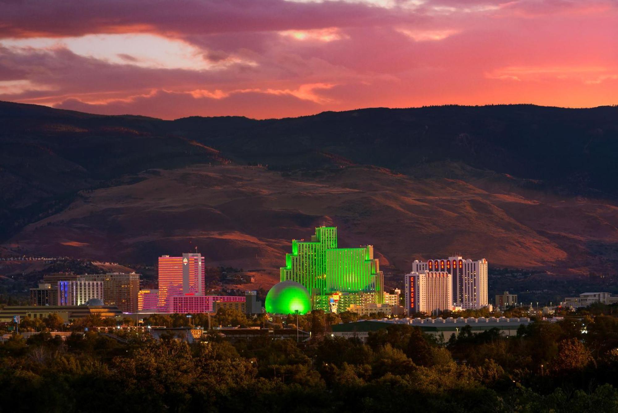 Resort Silver Legacy Casino At The Row